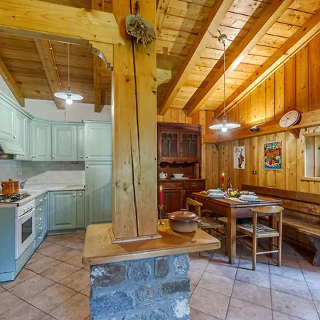 Casa vacanze Girasole Val Veny Cir Vda 0151